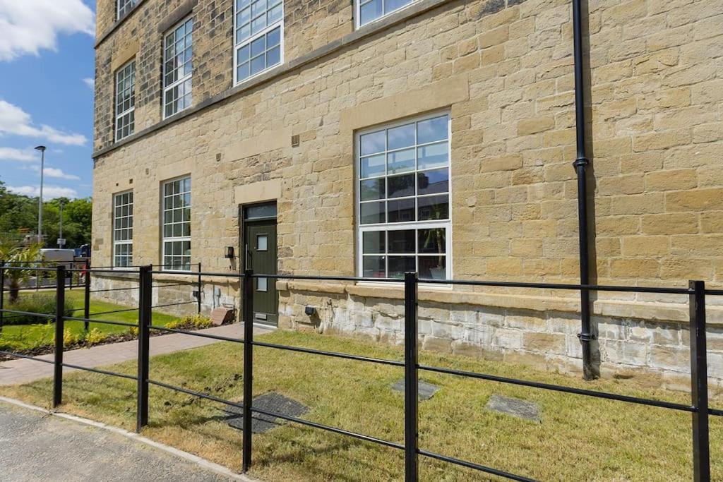 Bobbin Row - Grade 2 Listed Property With A Beautiful Design With Access To Leeds Лидс Экстерьер фото