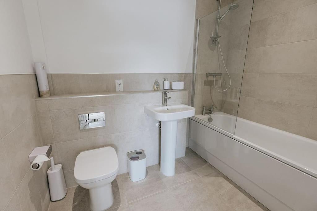Bobbin Row - Grade 2 Listed Property With A Beautiful Design With Access To Leeds Лидс Экстерьер фото
