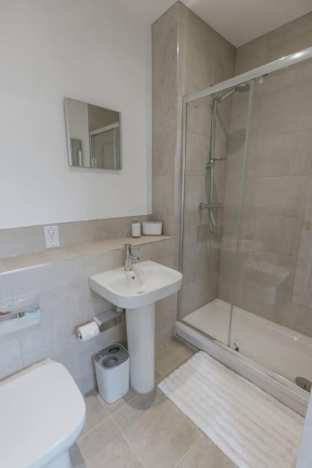 Bobbin Row - Grade 2 Listed Property With A Beautiful Design With Access To Leeds Лидс Экстерьер фото