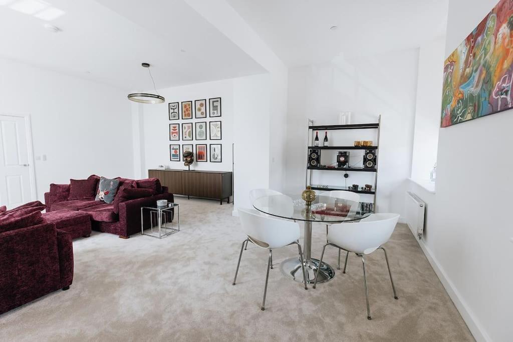 Bobbin Row - Grade 2 Listed Property With A Beautiful Design With Access To Leeds Лидс Экстерьер фото
